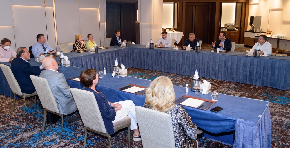 SUCCESSFUL BUSINESS LEADERS CLUB 3