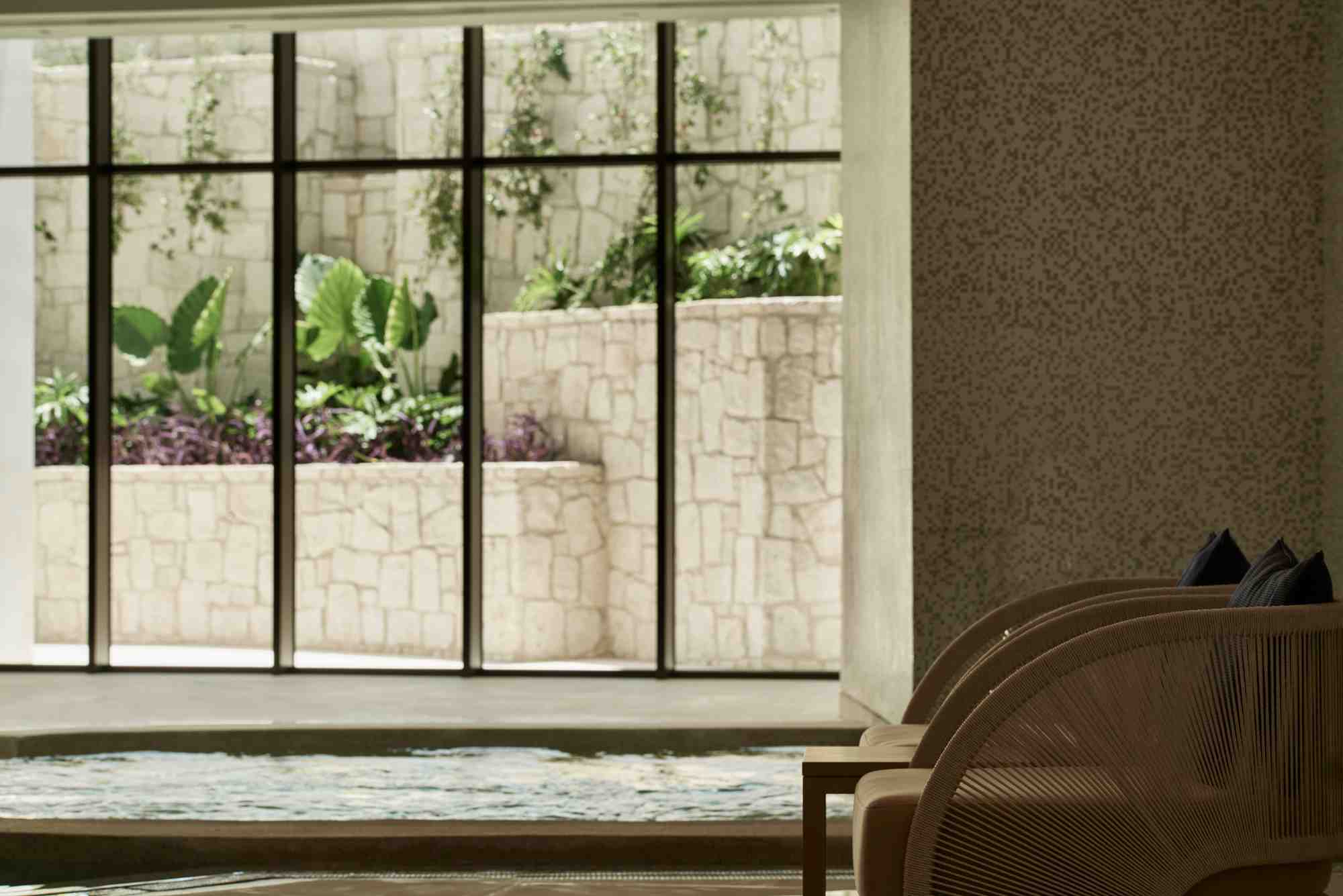 Featuring Renu Spa 2000x1335px 06