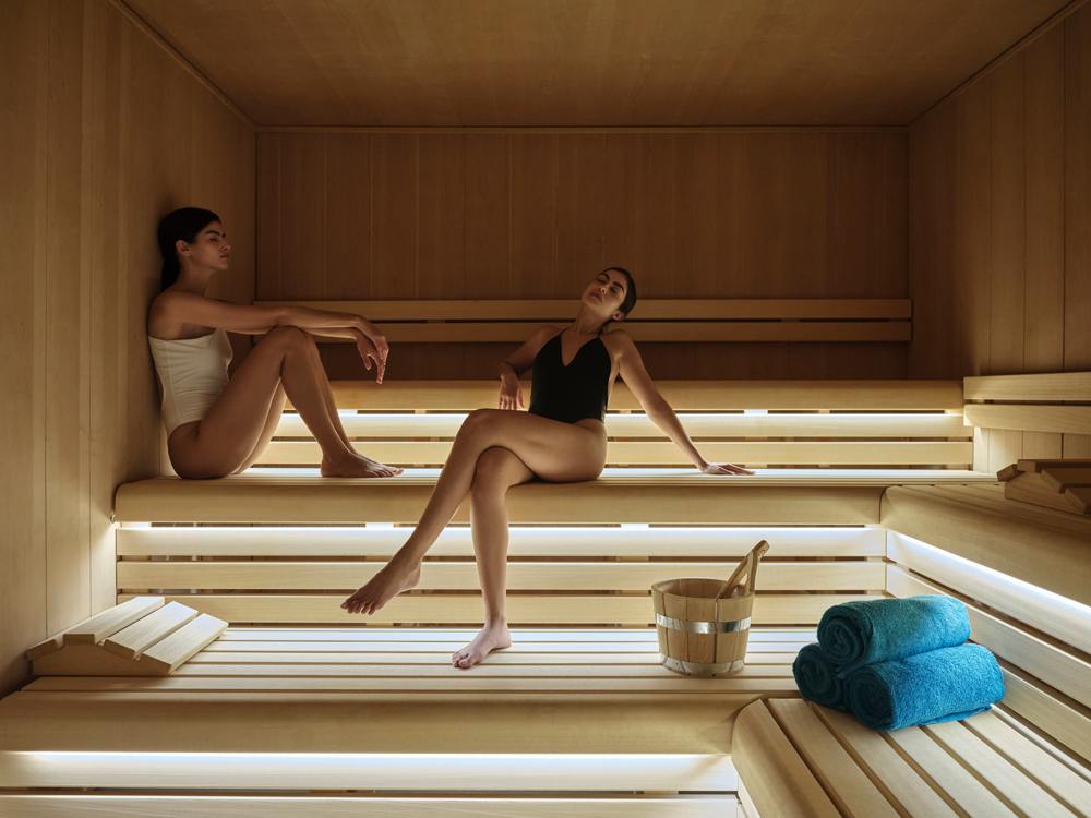 Featuring Renu Spa 2000x1500px 01