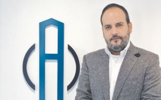 Сократис Теодосиу, владелец и управляющий директор, Tototheo Maritime.info@tototheo.com