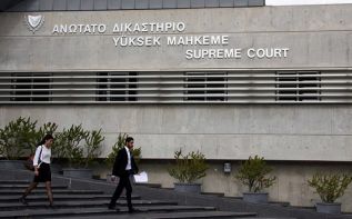 Действия парламента противоречат Конституции