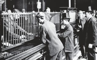 «Банковская история»: деньги и первые банки