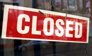 Когда будут закрыты банки и магазины?