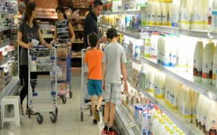 CyStat: объемы розничной торговли выросли